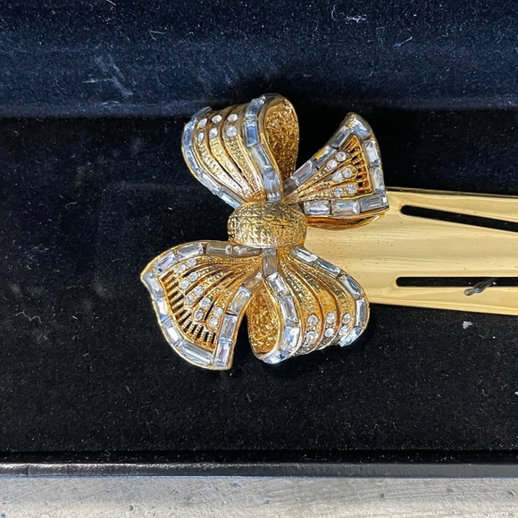 Vintage Bombay Gold Tone Bookmark With Rhinestone Bow NEW Gift Reader Book lover - Picture 3 of 3